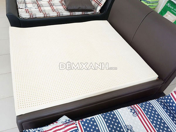 đệm bông ép mặt cao su